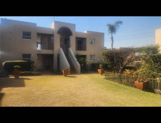 1 BEDROOM TOWNHOUSE FOR SALE IN BRACKENDOWNS